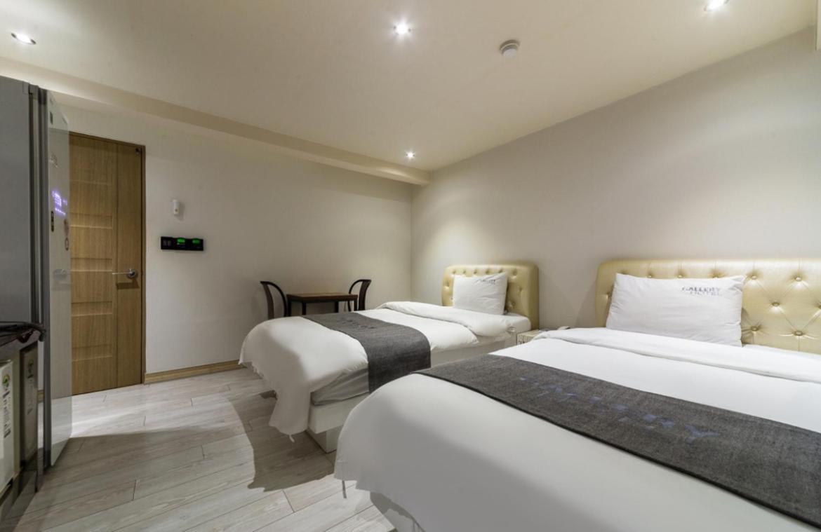 Gallery Hotel Gwangju Metropolitan City Exterior photo
